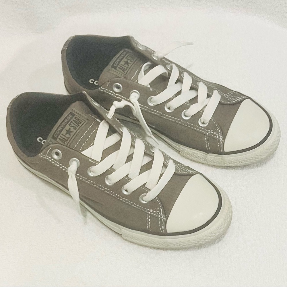 Converse All-Star, low top charcoal, gray color size 6